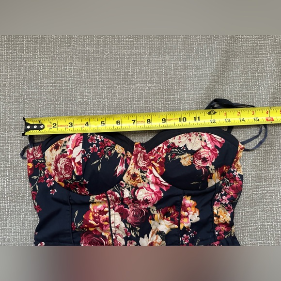 Band of Gypsies Floral Jumpsuit Women’s Small Wide Leg Elastic Back Boho - Picture 8 of 14